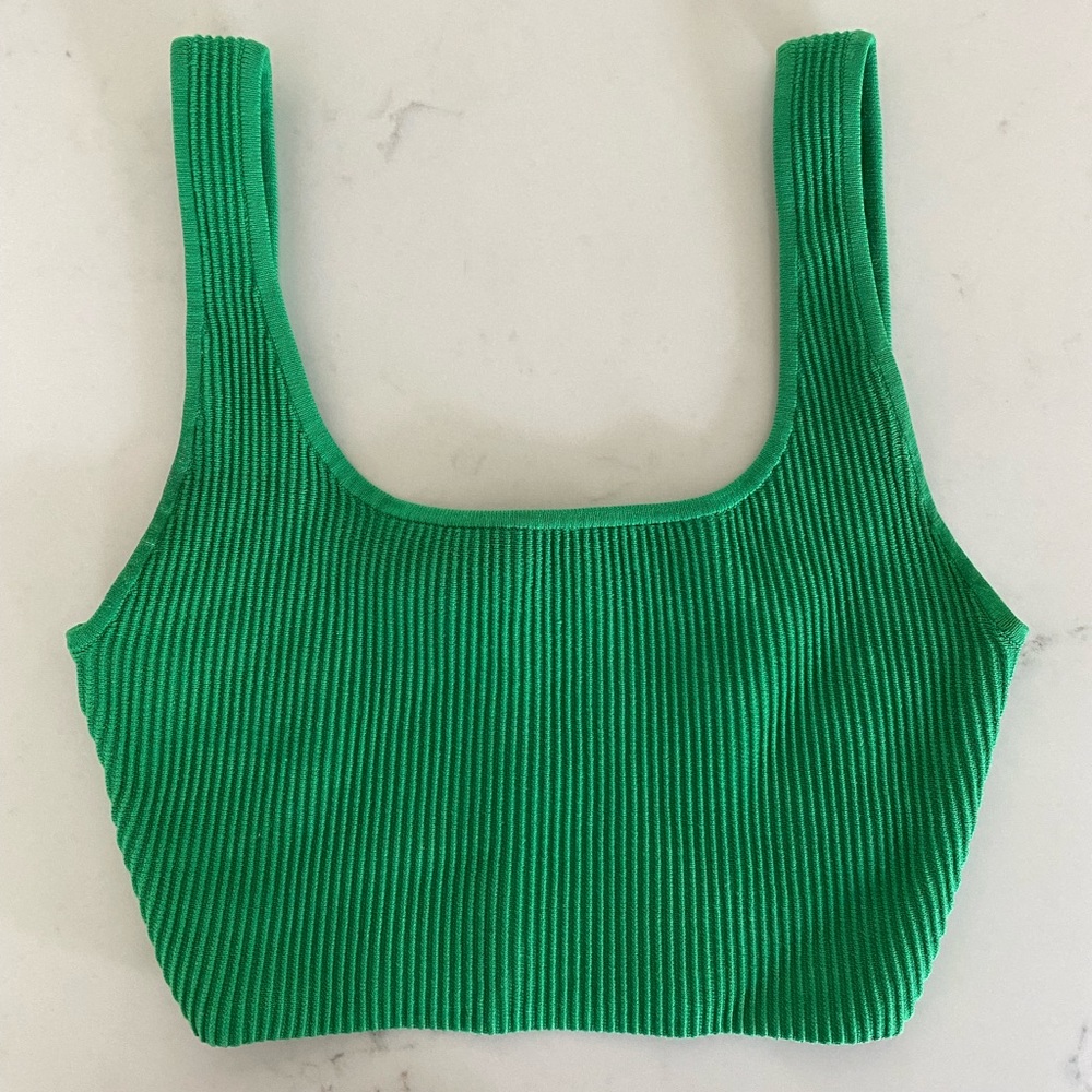 Aritzia Babaton Scult Knit Cropped Square Neck Tank